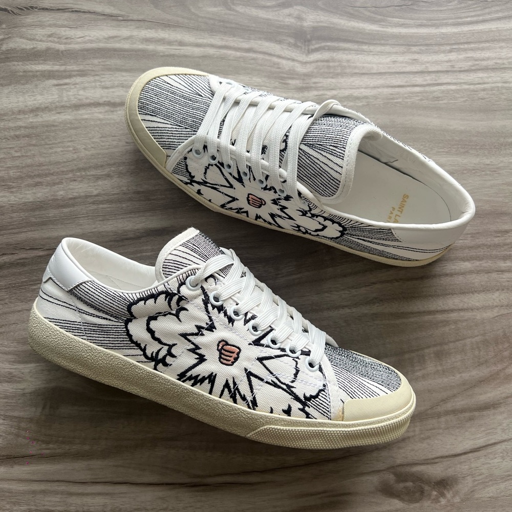 Saint Laurent Court POW Paris Solaris Size 8.5 Women’s (EU 39)